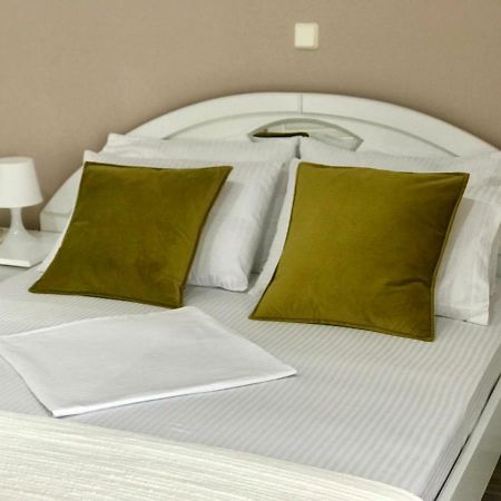 Joy Hotel Саранда Экстерьер фото